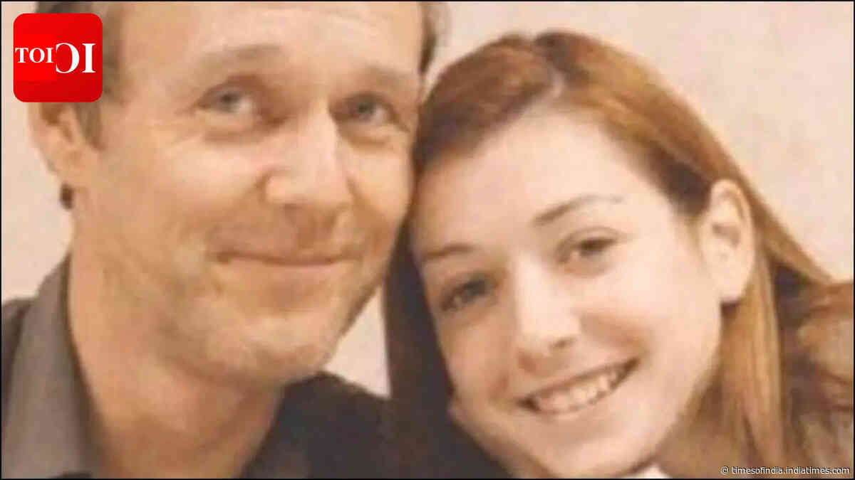 Alyson Hannigan remembers Anthony Head