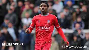 York City accept Hearts offer for Fagan-Walcott