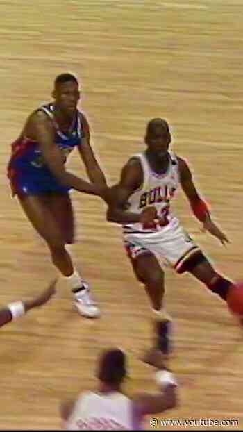 🐐 MJ hit a game-winner over Dennis Rodman & the Bad Boy Pistons (1989 Playoffs) #nba #chicagobulls