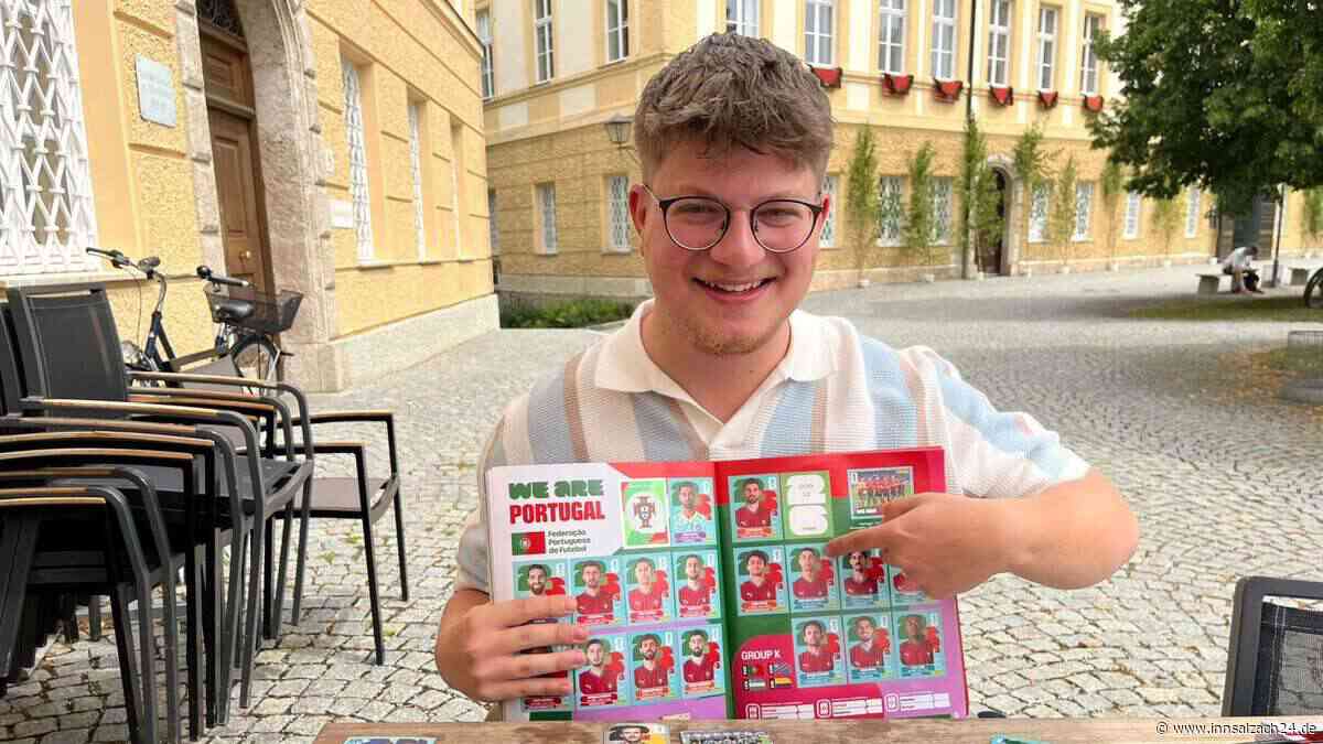 WM-Fieber zum Einkleben: Panini sorgt in Altötting für Sammelfieber bei Jung und Alt