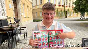 WM-Fieber zum Einkleben: Panini sorgt in Altötting für Sammelfieber bei Jung und Alt