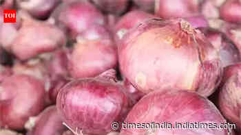 Maharashtra onion farmers demand Rs 3,000/quintal, say relief measures fall short