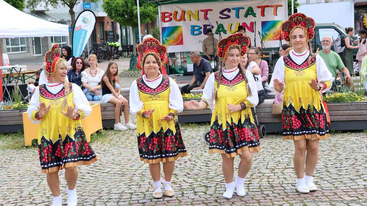 Bunt statt Braun – Peine zeigt seine Vielfalt beim Fest der Kulturen