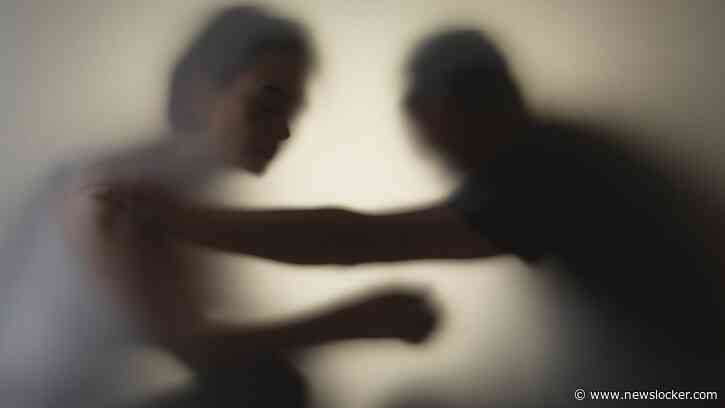 Acht mannen betrapt op drogeren en verkrachten partner: ‘Mannen waren blij dat ze betrapt waren’