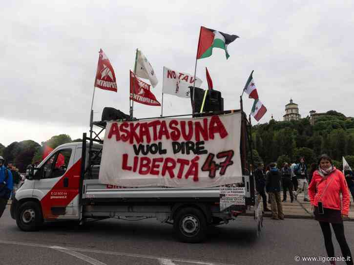 La toga no Tav tifa centri sociali. "Bloccare le strade è un loro diritto"