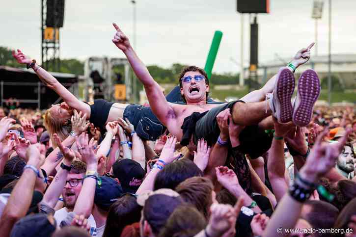 Viel Arbeit für Sanitäter bei Rock im Park – weniger Alkohol