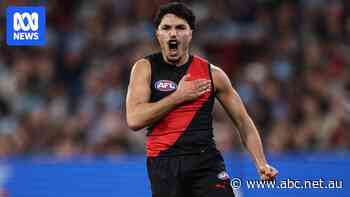 Live: Bombers in driver's seat against Blues after Sydney's stunning triumph