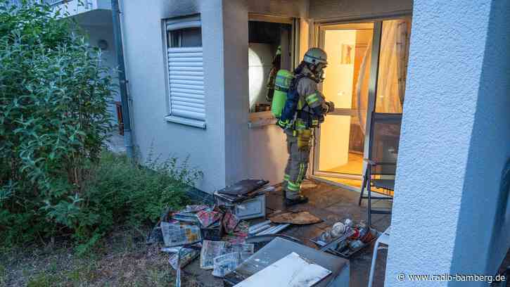 Küchenbrand in Bamberg – Bewohner mit Rauchgasvergiftung ins Krankenhaus