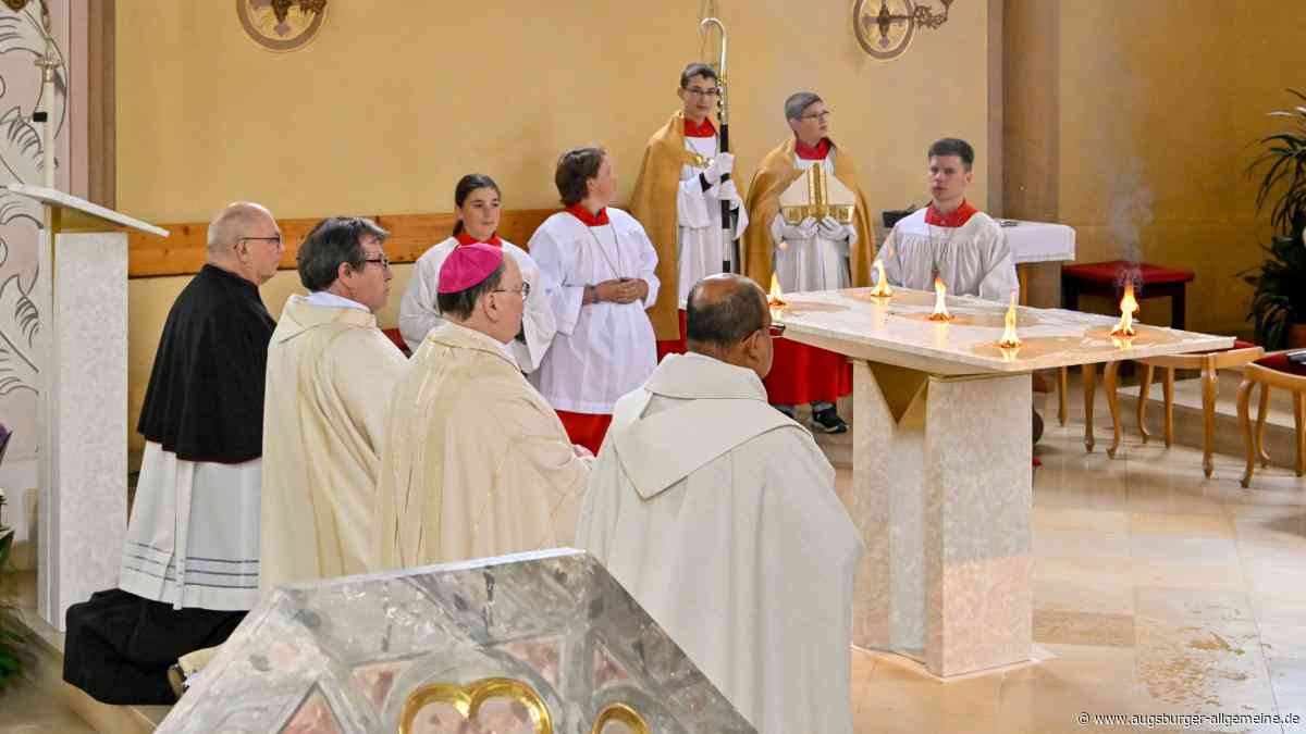 Die Bilder zur Altarweihe in St.Michael in Hofstetten