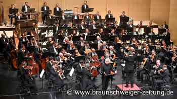 „Trinklied“ famos angestimmt: Internationale Top-Sänger begeistern in Wolfsburg