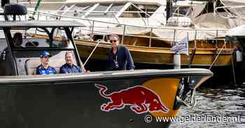 Max Verstappen arriveert per boot voor GP van Monaco, dit is de startopstelling van de race