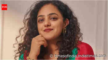 Nithya REACTS to Janhvi's Peddi objectification debate