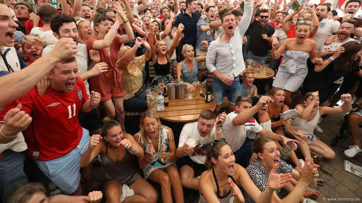 World Cup pavement pints boost to England's pubs as Starmer makes 'red tape' vow