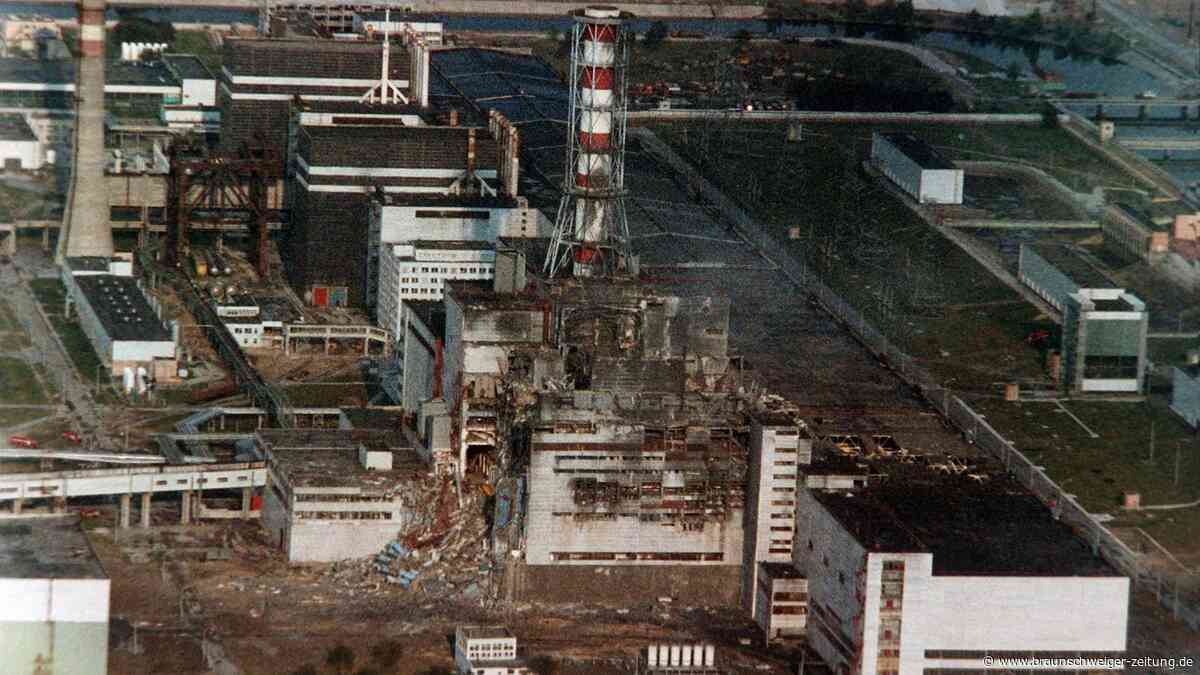 Feuer an Atomkraftwerk Tschernobyl nach russischem Angriff – Selenskyj reagiert