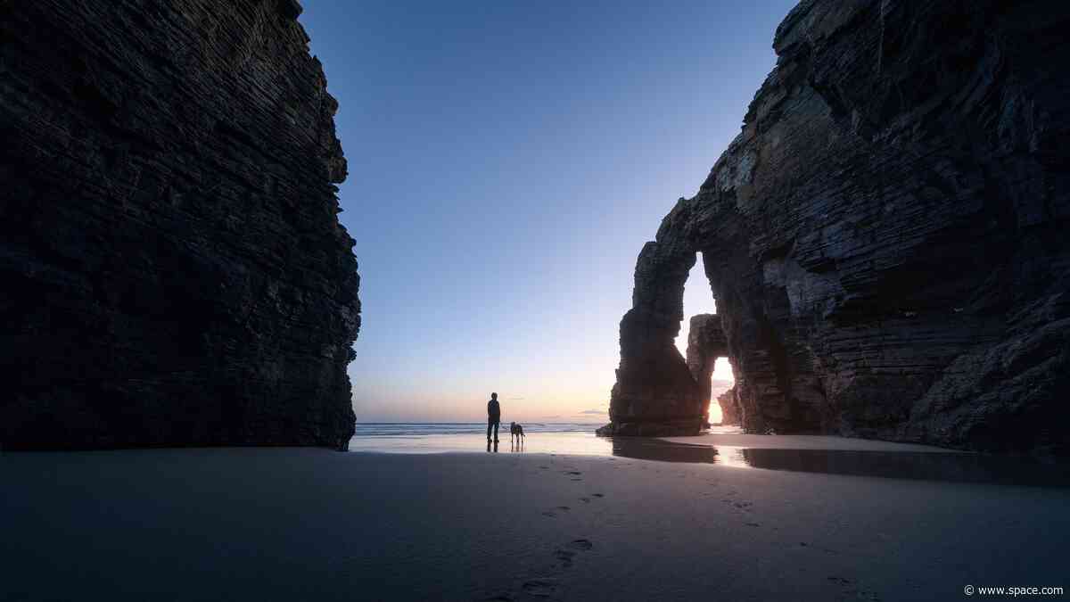 10 best Spanish beaches to see the total solar eclipse 2026
