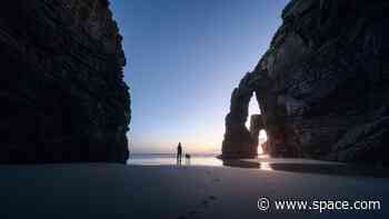10 best Spanish beaches to see the total solar eclipse 2026