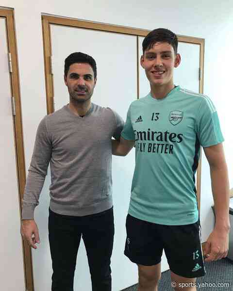 Arsenal youngster shares farewell message after being released