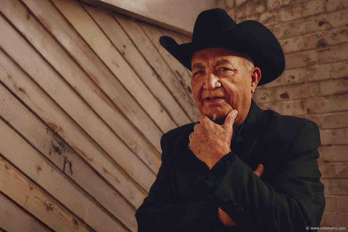Légende de la musique cubaine, figure du Buena Vista Social Club, le guitariste et chanteur Elíades Ochoa jouera au Broc Festival le 27 juin