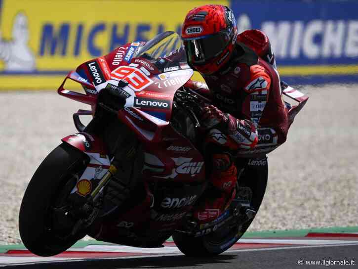 MotoGP, Marc Marquez domina in Ungheria e fa 100 vittorie in carriera. Fuori Bezzecchi