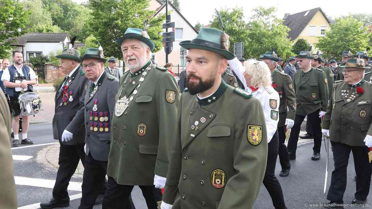 Schützenausmarsch in Gifhorn: Die 100 schönsten Fotos vom Sonntag