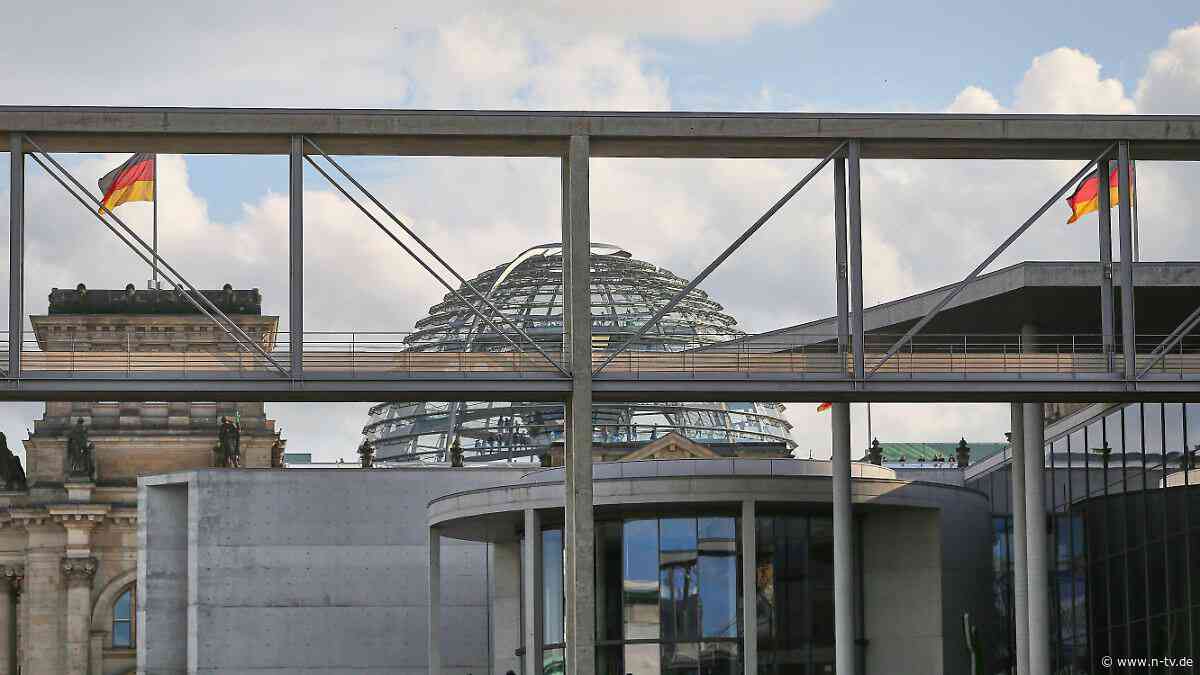 Unkenntnis auf Unternehmerseite?: SPD lehnt wie Union einen Verzicht auf Sommerpause ab
