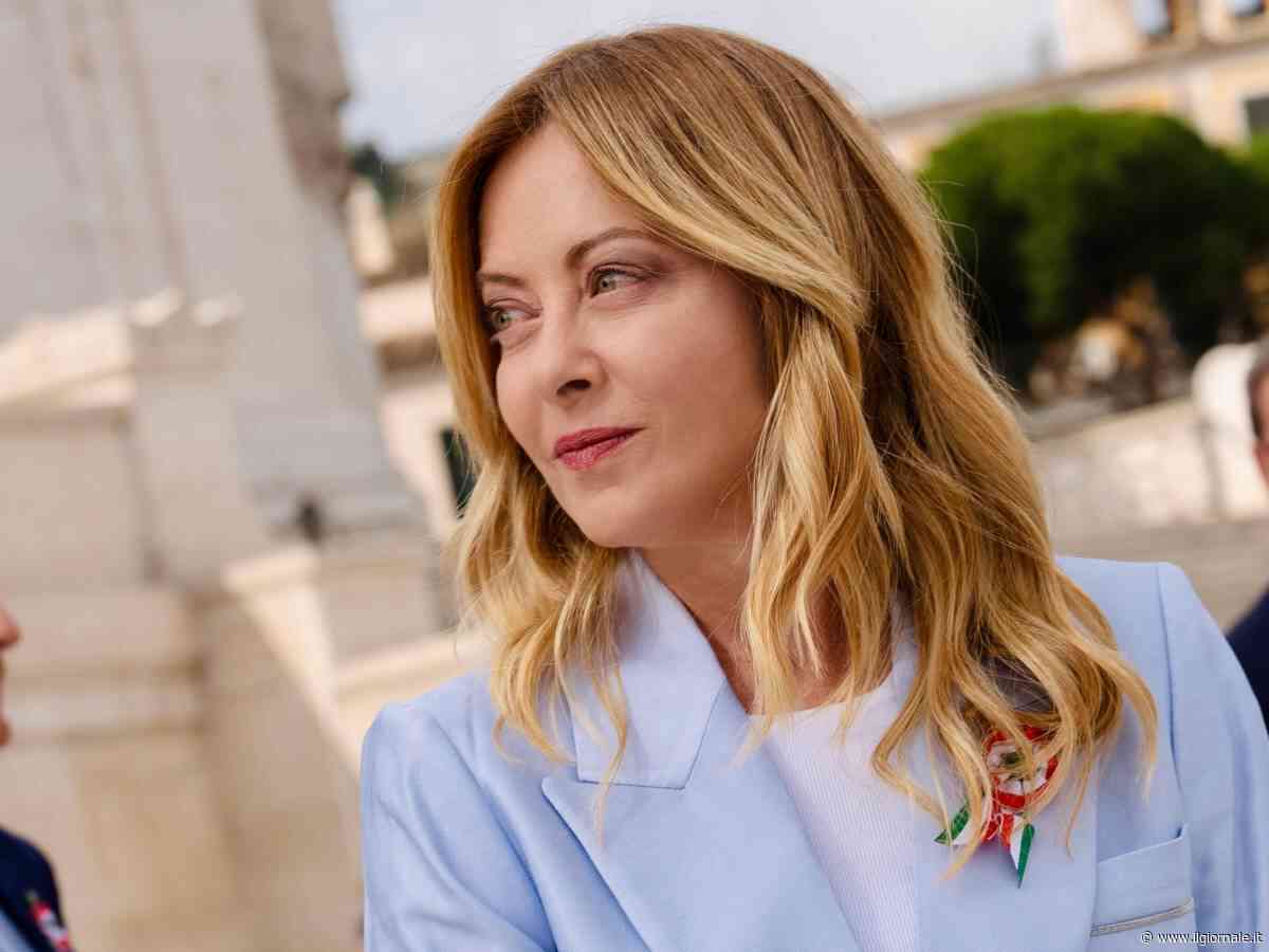 "The Times" incorona Giorgia Meloni: "Straordinaria longevità politica del governo"