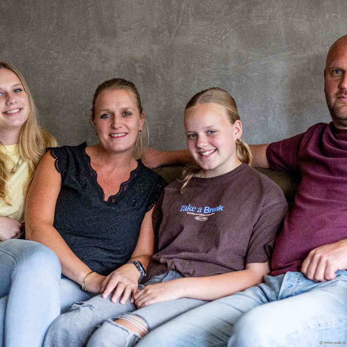 Jonge mantelzorgers Sophie en Felice zien hun vader veranderen na ongeluk