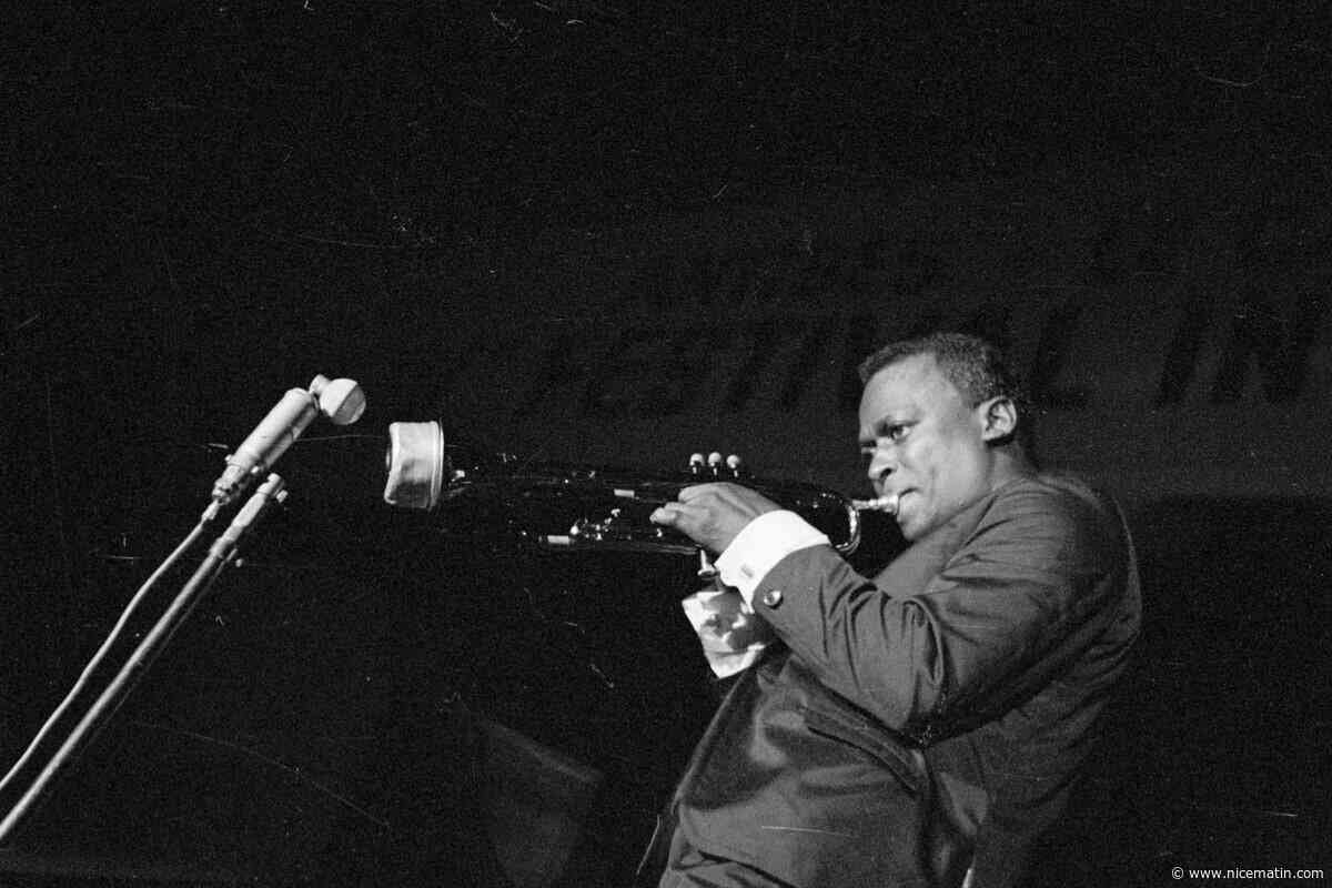 Le 26 mai, Miles Davis aurait eu 100 ans : on vous raconte 4 concerts mythiques à Jazz à Juan, dans la pinède Gould