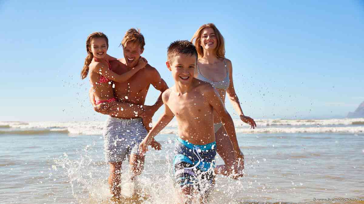 Parents given children's swimsuit warning that could affect safety while swimming