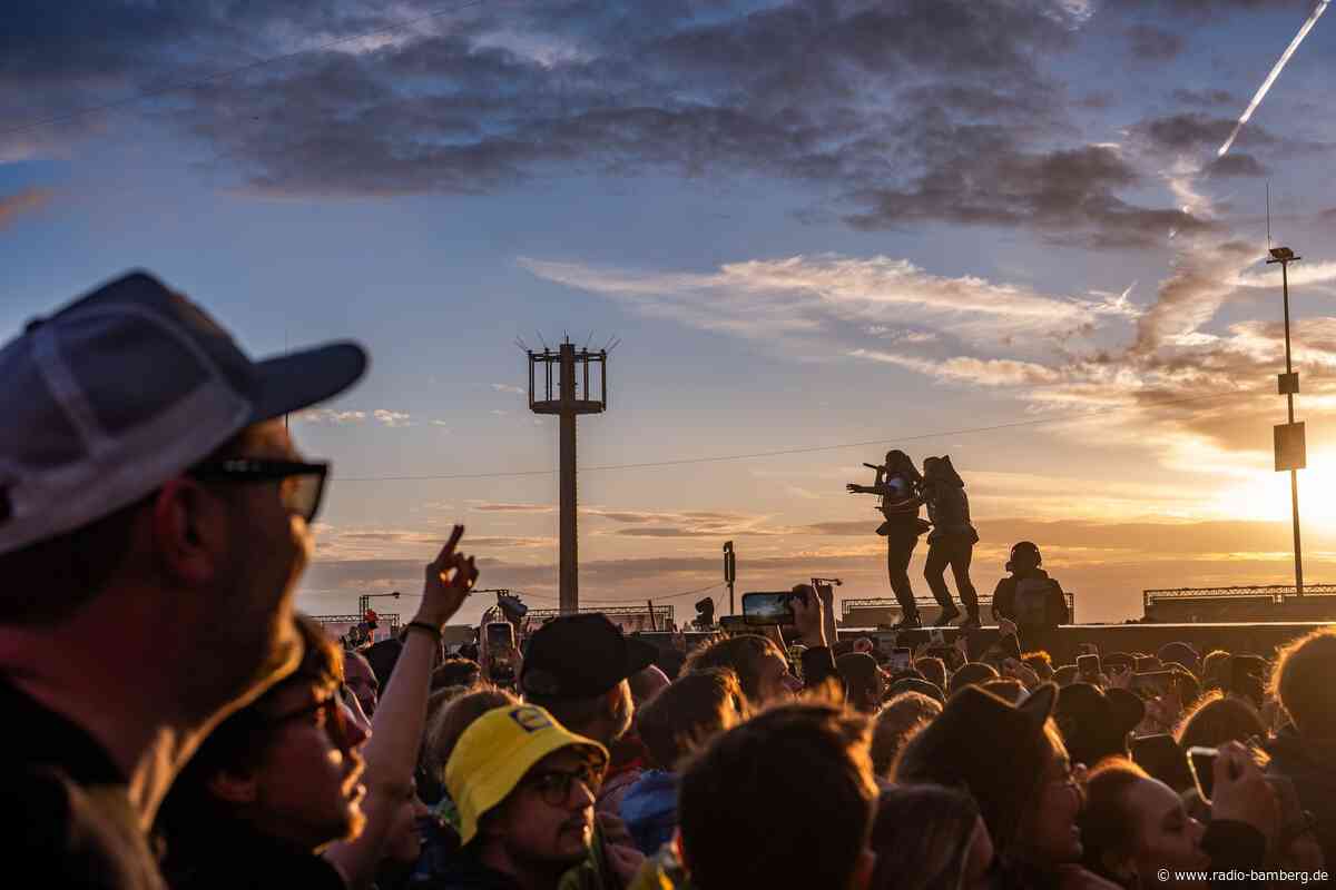 Schlamm und kreatives Feiern: Rocken am Ring und im Park