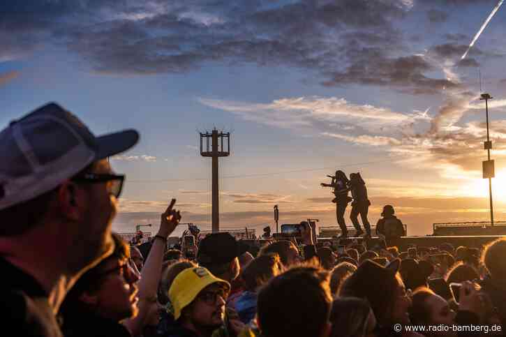 Schlamm und kreatives Feiern: Rocken am Ring und im Park