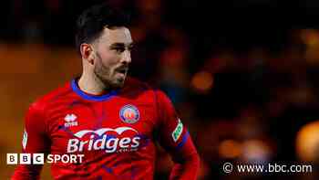 Sutton sign defender Nightingale from Aldershot