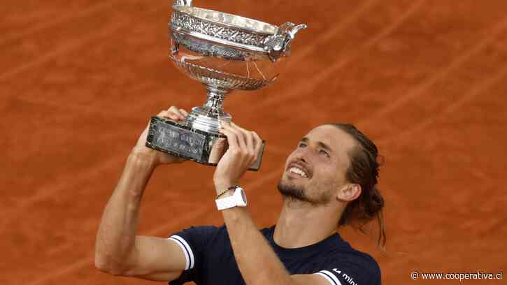 Fin del "maleficio": Zverev se alzó campeón de Roland Garros en dura final con Cobolli