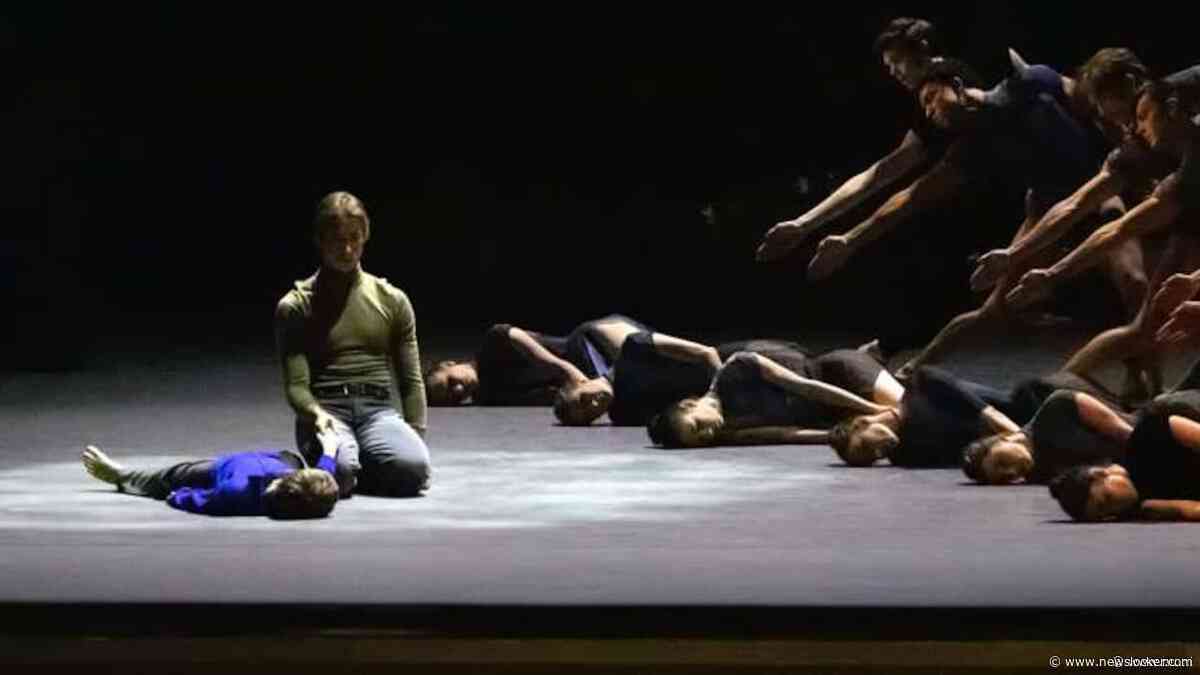 NU+ | Dramatische oorlogsfoto wordt in Amsterdam tot leven gedanst