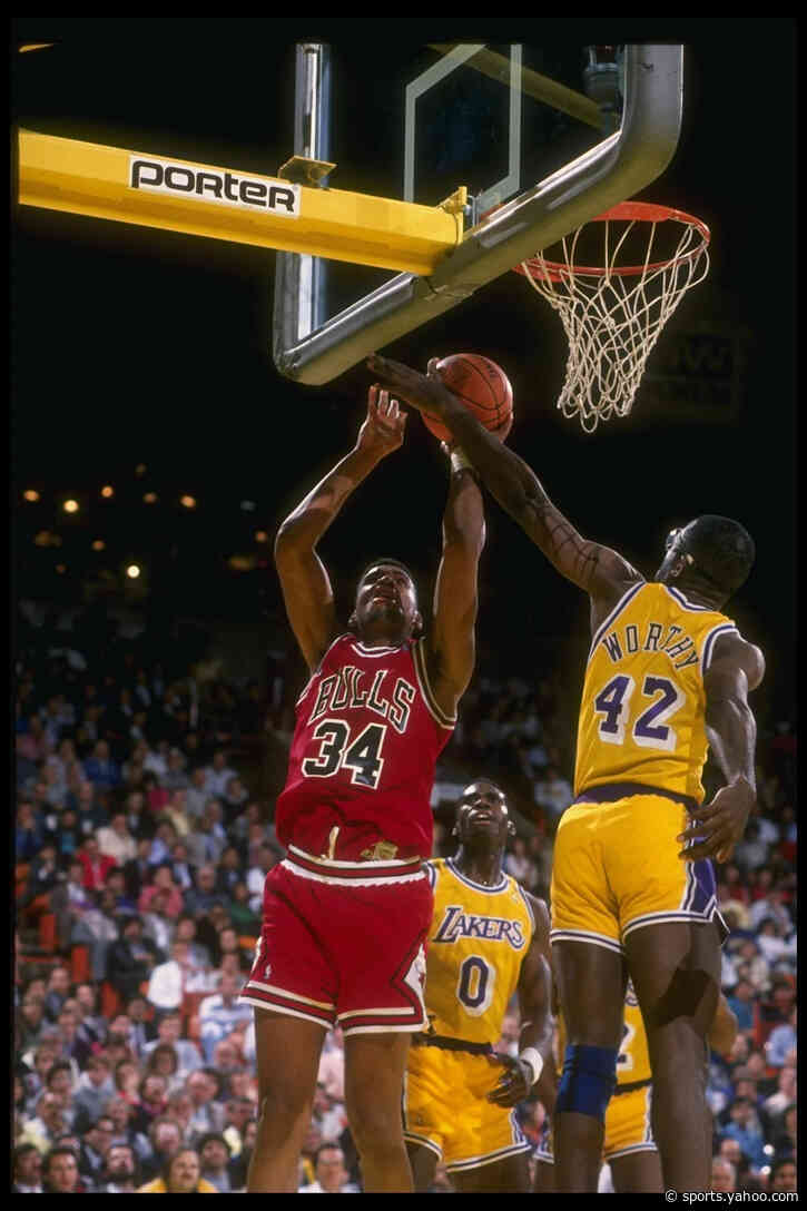 Stacey King, three-time NBA champion, longtime Bulls broadcaster, dies at 59