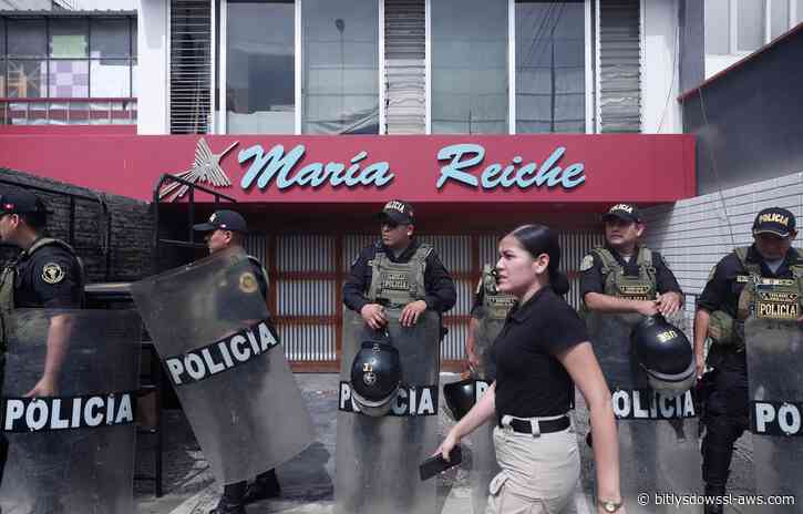 Dos delegados fueron detenidos en elecciones en Perú por haber marcado 90 cédulas de votación