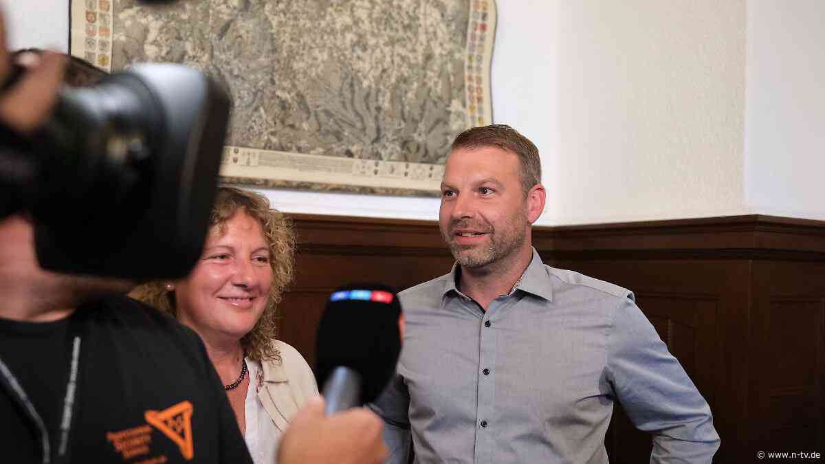 Hoffmann obsiegt: CDU-Kandidat gewinnt OB-Wahl in Aue gegen Rechtsextremen