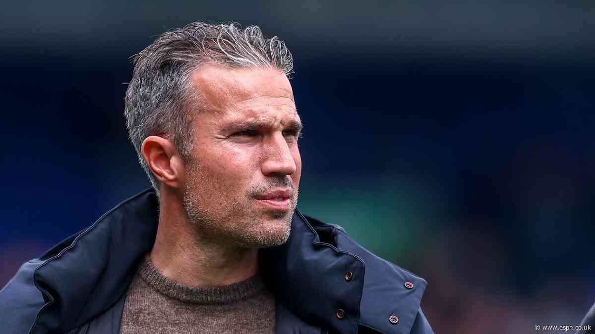 Van Persie sacked as Feyenoord manager