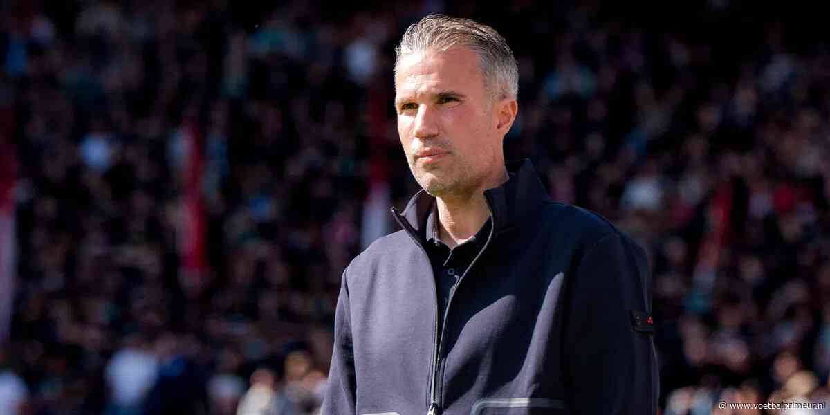 Feyenoord-TD Rigaux over ontslag Van Persie: 'Beter met nieuwe trainer starten'