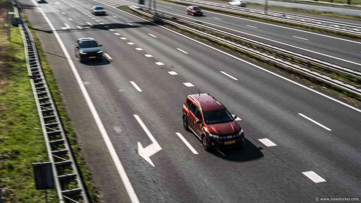 Mercedes scheurt met 240 kilometer per uur over A2: auto en rijbewijs ingenomen