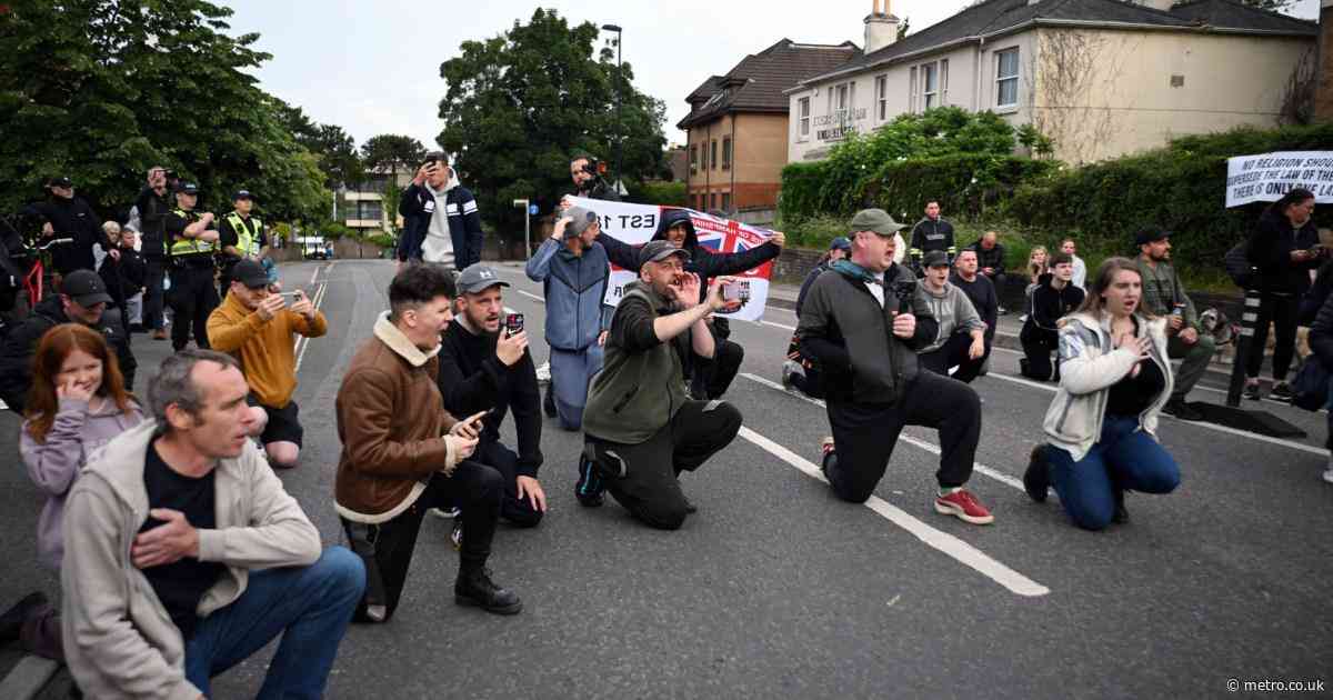 Protesters take knee at Henry Nowak vigil days after Southampton riots