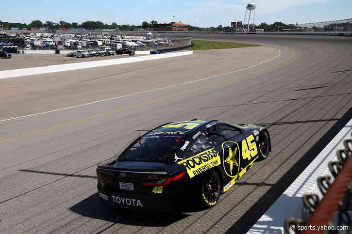 Tyler Reddick's regular season title hopes take a hit in NASCAR Michigan crash