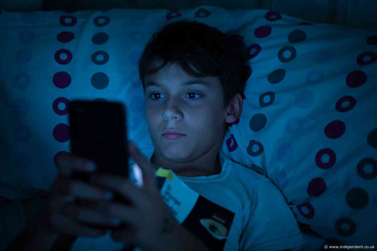 Poor childhood sleep doubles risk of teenage depression, study warns