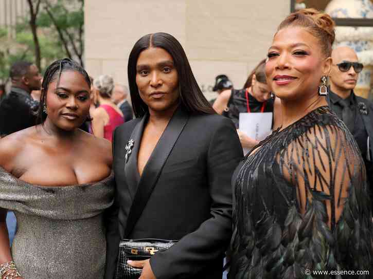 The Best Red Carpet Looks From The 2026 Tony Awards