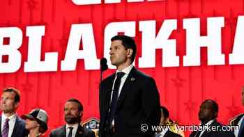 The Chicago Blackhawks could be in the Dylan Larkin trade market