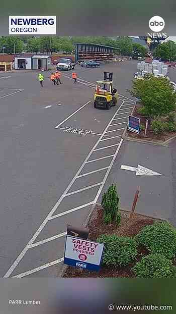 Oregon lumber yard workers help guide hot air balloon to safe landing