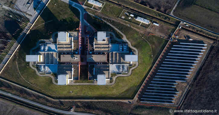 Ai, il consumo di acqua ed elettricità per raffreddare i data center si sta trasformando in un disastro ecologico