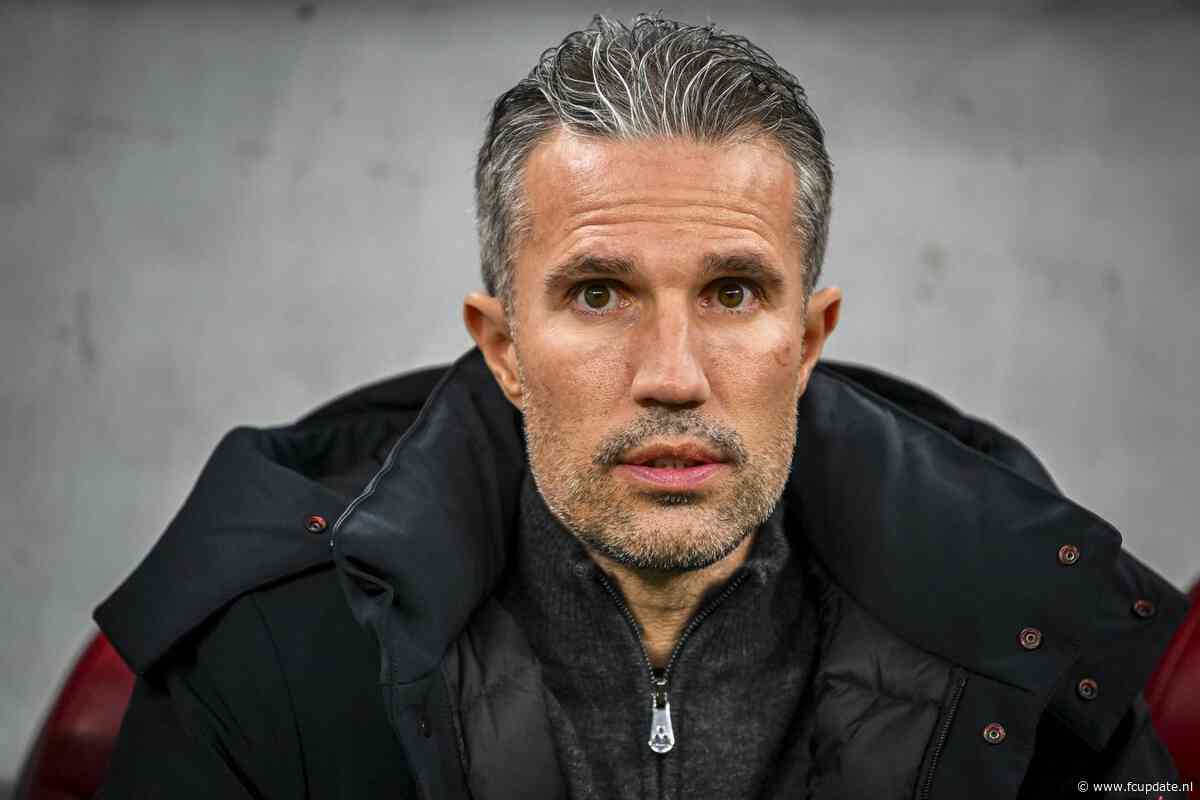 Robin van Persie verandert razendsnel zijn profielfoto na ontslag Feyenoord
