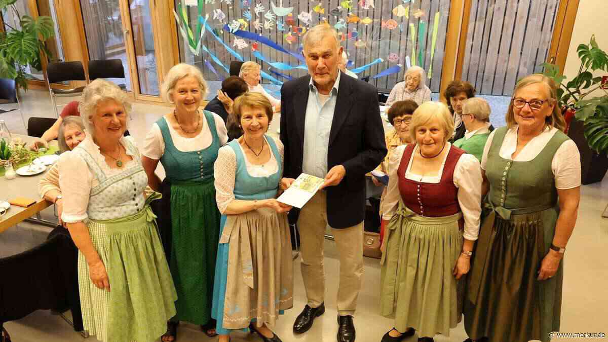 Erlös aus Palmbüschel und Osterkränzen: Katholischer Frauenbund spendet 1000 Euro