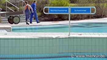 Freibad-Eskalation: Söhne verhalten sich „ungebührlich“ – dann geht Vater auf Polizei los